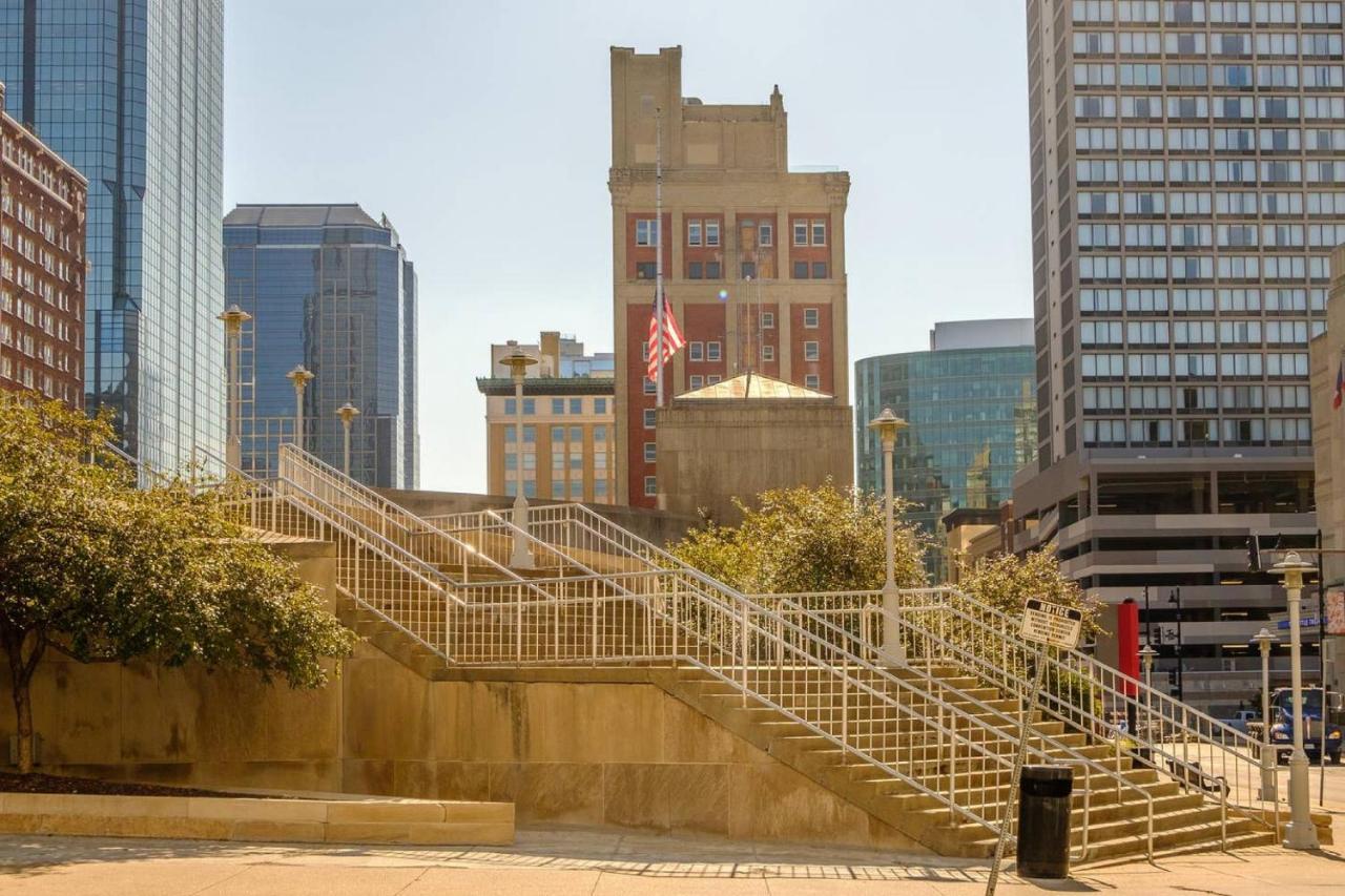 Frontdesk The Grand Apts Downtown Kansas City Exteriér fotografie